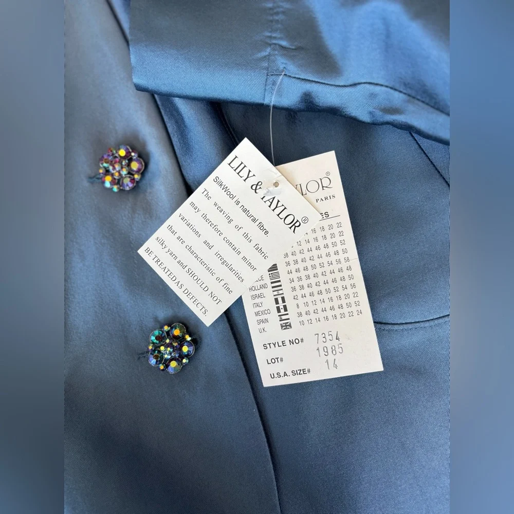 Lily & Taylor Blue Silk Wool 2pc Skirt Suit w/Floral Rosette Lace Brocade NWT 14 - Picture 8 of 16